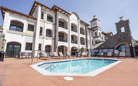 La Quinta Inn & Suites By Wyndham Santa Cruz